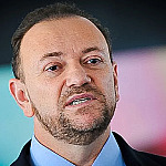 PT pressiona PSOL para federação de olho nas eleições 2026