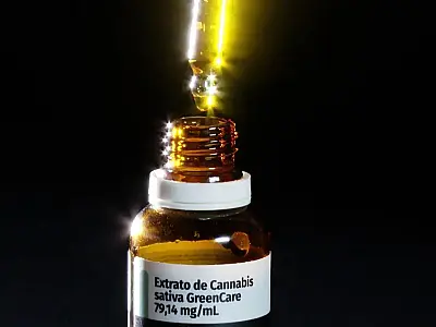 Anvisa amplia regulamentação e autoriza novos usos da cannabis medicinal no Brasil.