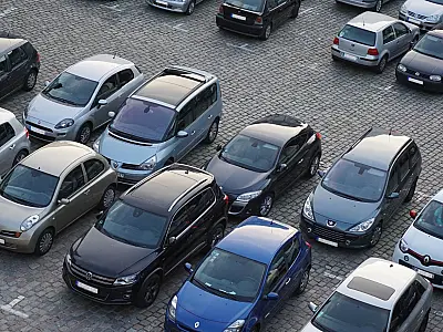 Bancos adotam limite de idade para liberar financiamento de veículos no Brasil.