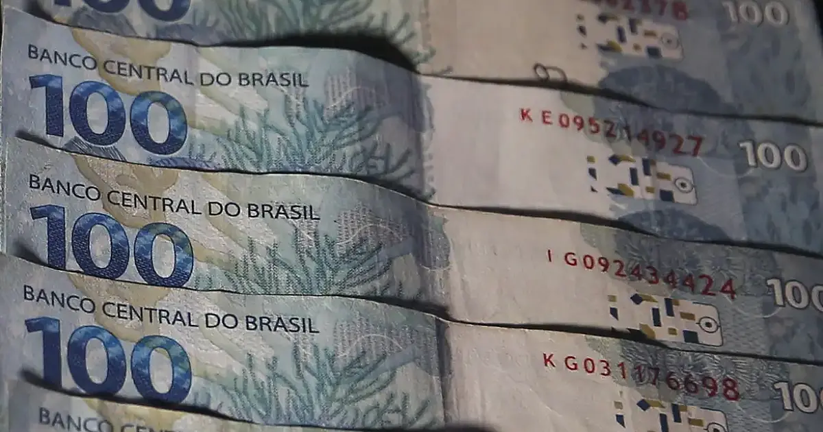 Dívida pública federal sobe 18% em 2025 e ultrapassa R$ 8,6 tri