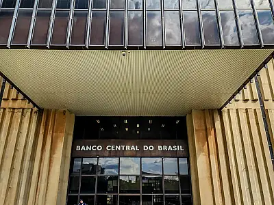 Polícia Federal apura possível campanha organizada contra o Banco Central após liquidação do banco Master.