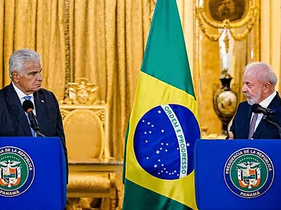Presidente Lula durante encontro oficial com o presidente do Panamá, José Raúl Mulino.