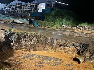 Área afetada por vazamento de água em mina da Vale, em Congonhas.