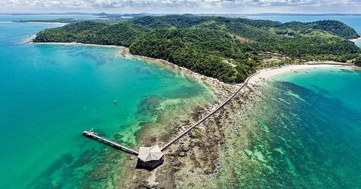 Ponta de Nossa Senhora de Guadalupe, na Bahia, f
