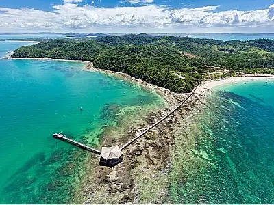 Praia do Nordeste é eleita a melhor do mundo e atrai turistas internacionais