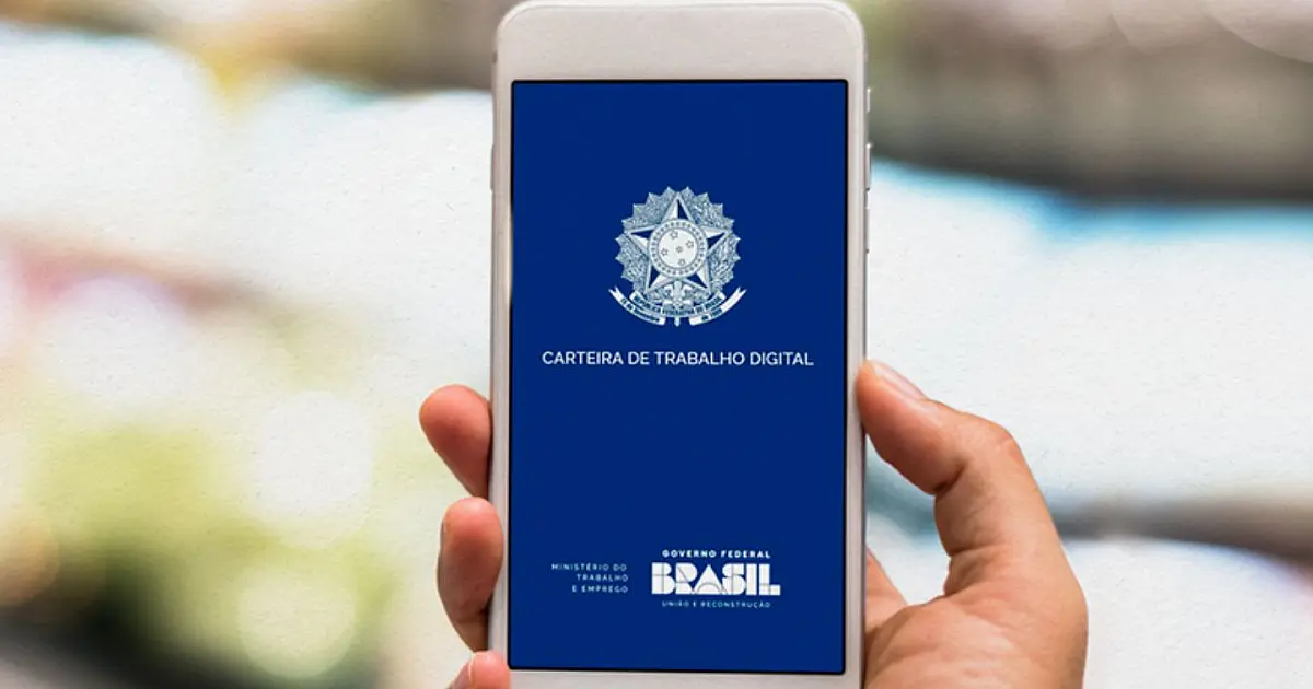 Trabalhadora doméstica representa pagamento do abono salarial do PIS