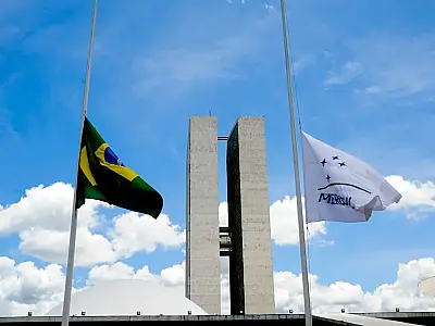 A indústria brasileira deve sentir efeitos imediatos da redução tarifária prevista no acordo.