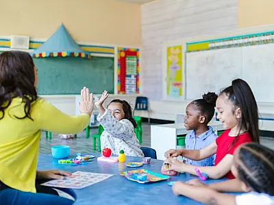 Piso do magistério é reajustado e passa a valer R$ 5.130,63 em 2026.