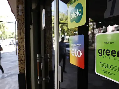 Decisão judicial suspende aplicação de novas regras do PAT para operadoras de vale-alimentação.