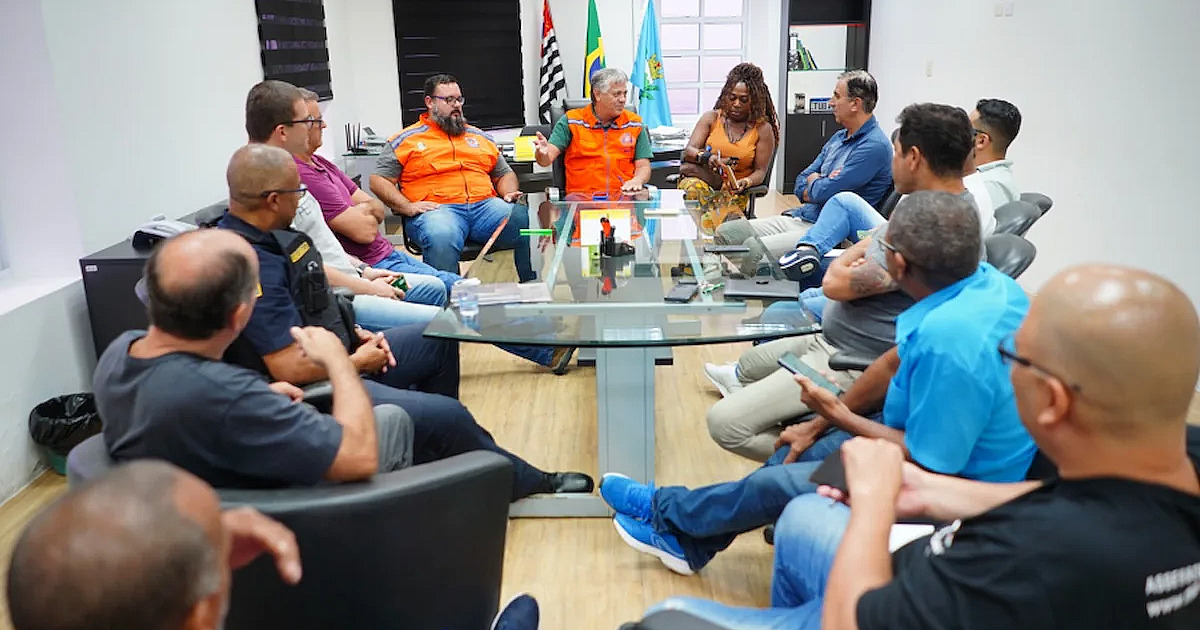 Mongaguá forma gabinete de crise com Estado contra impactos de chuvas fortes