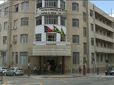 Decisão judicial determina que Prefeitura de Campina Grande desocupe prédio no Centro da cidade.