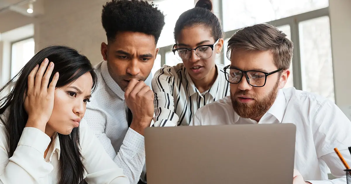 Confira 10 profissões que podem desaparecer ainda em 2026