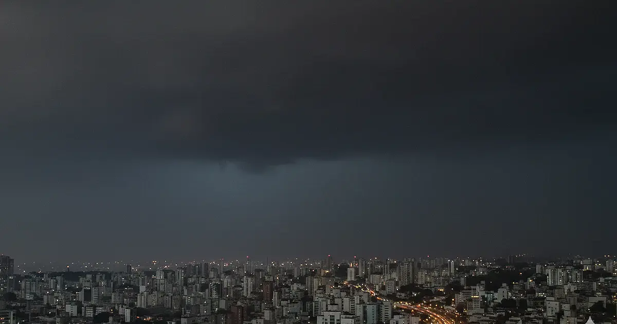 Minas Gerais em situação de perigo: Defesa Civil alerta para tempestades severas, ventos fortes e granizo em todo o estado neste fim de semana