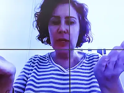 Carla Zambelli aguarda na Itália decisão da Justiça sobre pedido de extradição para o Brasil.