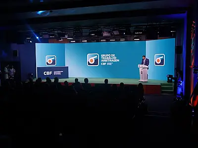 Presidente da CBF, Samir Xaud, anuncia programa de profissionalização da arbitragem brasileira.