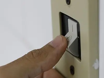 Como economizar na conta de luz e água sem abrir mão do conforto