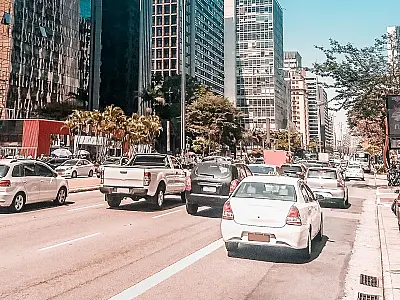 Nova regra pode incentivar produção de carros mais baratos e eficientes.