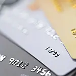 Justiça pode bloquear contas e afetar cartões por dívidas específicas