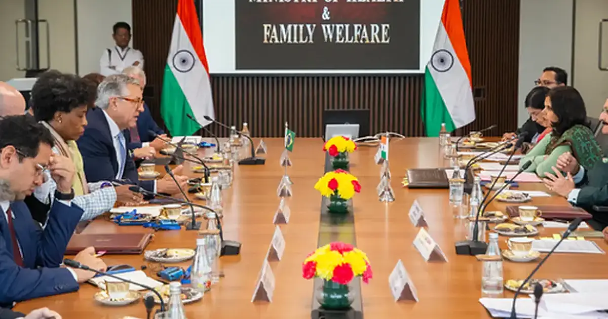 Brasil busca parceria estratégica com Índia para produção local de medicamentos e vacinas essenciais