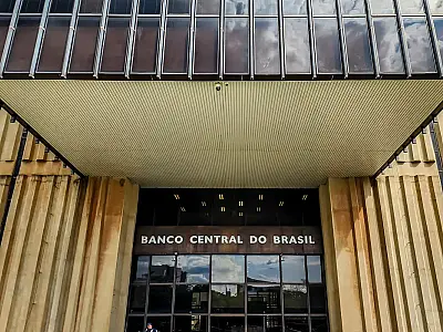 O prejuízo Banco Central 2025 chegou a R$ 119,97 bilhões, puxado por perdas cambiais com a queda do dólar.