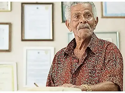 Luiz Bangbala, reconhecido como o ogan mais antigo do Brasil, morreu aos 106 anos vítima de complicações renais.