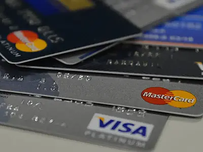 Endividamento familiar no Brasil alcançou 79,5% em janeiro de 2026, recorde histórico da Peic da CNC.