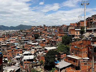 Segurança, moradia e saúde são as maiores demandas de moradores de favelas no Brasil.