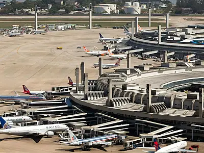 Aeroporto Internacional de Brasília é alvo de questionamento do TCU sobre contratos de salas VIP.
