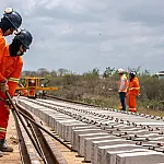Ferrovia de 1.200 km que cruza 53 municípios deve ser concluída até 2027