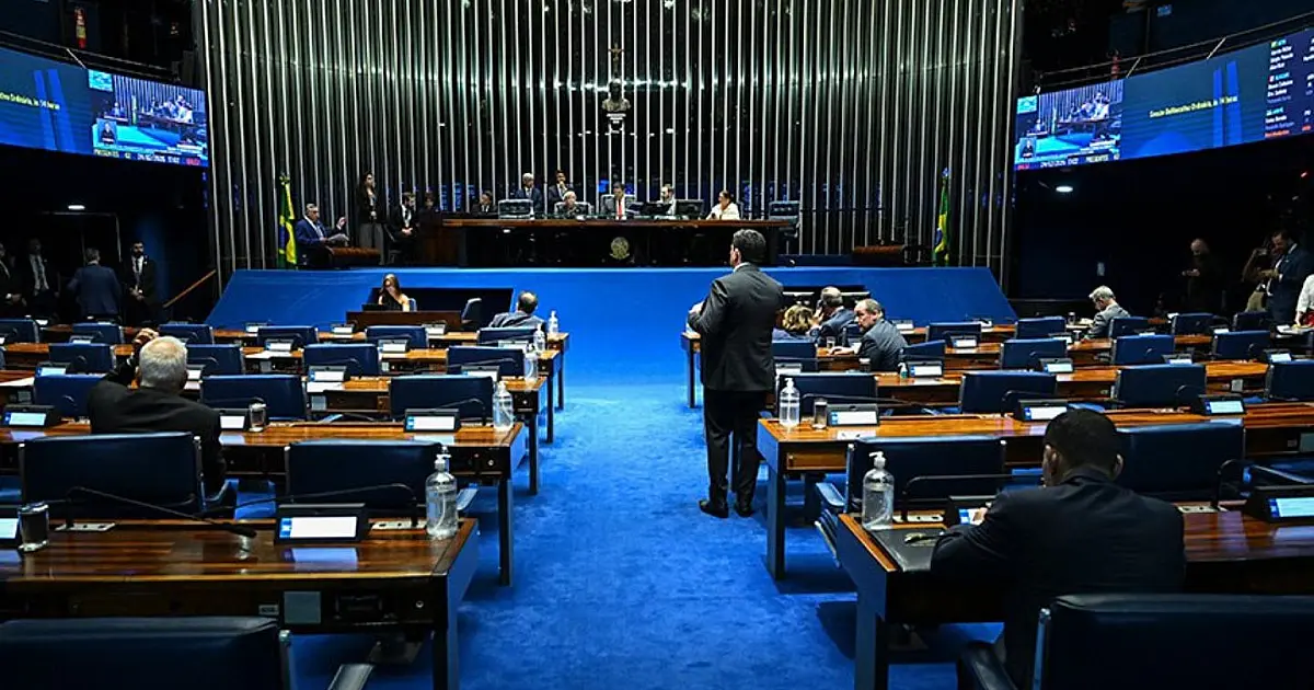 Sessão no Plenário do Senado Federal durante votação de projeto de lei