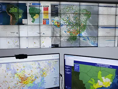 Relatório do Cemaden indica que desastres climáticos afetaram 336,6 mil pessoas em 2025.