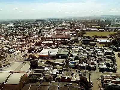 Alerta vermelho do Inmet para onda de calor no Sul do país afeta mais de 500 municípios de RS, SC e PR a partir de terça-feira.