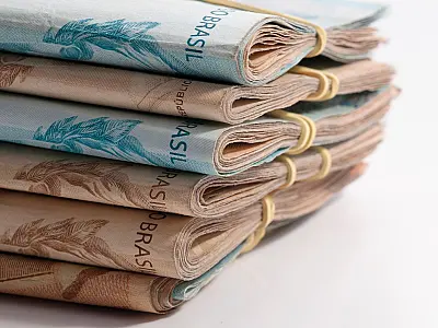 Programa Nota Paraná distribui prêmio de R$ 1 milhão a consumidor que inseriu CPF na nota fiscal.