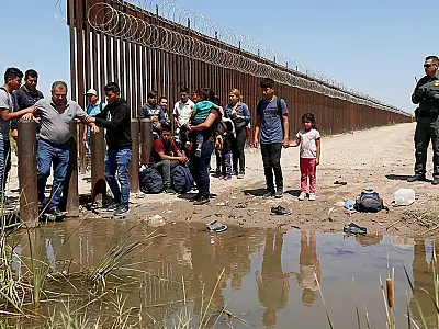 Mortes em rotas migratórias somaram 7.667 em 2025, segundo a OIM.