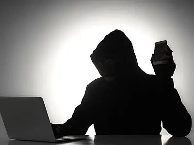 Especialistas alertam para aumento de golpes em compras online e reforçam cuidados ao realizar pagamentos.