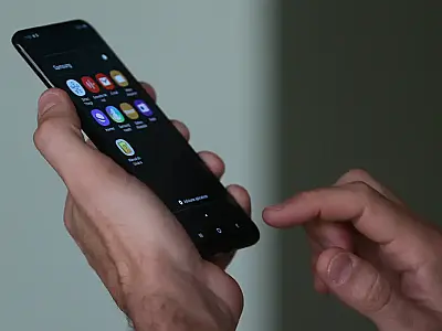 Ative biometria, evite Wi-Fi falso e reduza limites de transações para uma folia segura.