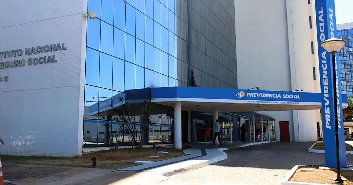 Fachada do prédio da Previdência Social em Brasília, sede do INSS.