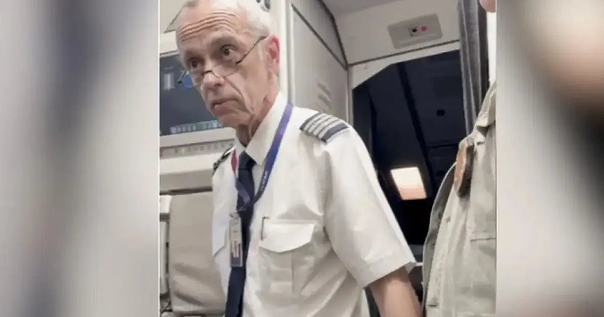 Viatura da Polícia Civil de São Paulo durante operação policial.