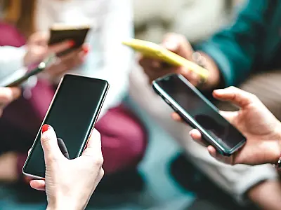 WhatsApp deixará de funcionar em celulares antigos sem suporte a sistemas atualizados.