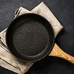 Truque simples ajuda a evitar que alimentos grudem na frigideira