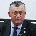 Líder do governo afirma que indicadores econômicos mostram melhora no país