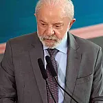 Nova lei sancionada por Lula amplia direitos de pacientes no SUS