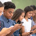 MEC realiza pesquisa nacional sobre uso de celulares nas escolas