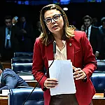 Projeto que obriga empresas a informar direito a folga para exames preventivos vai à sanção