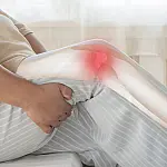 Cãibra na perna à noite: entenda causas e como aliviar