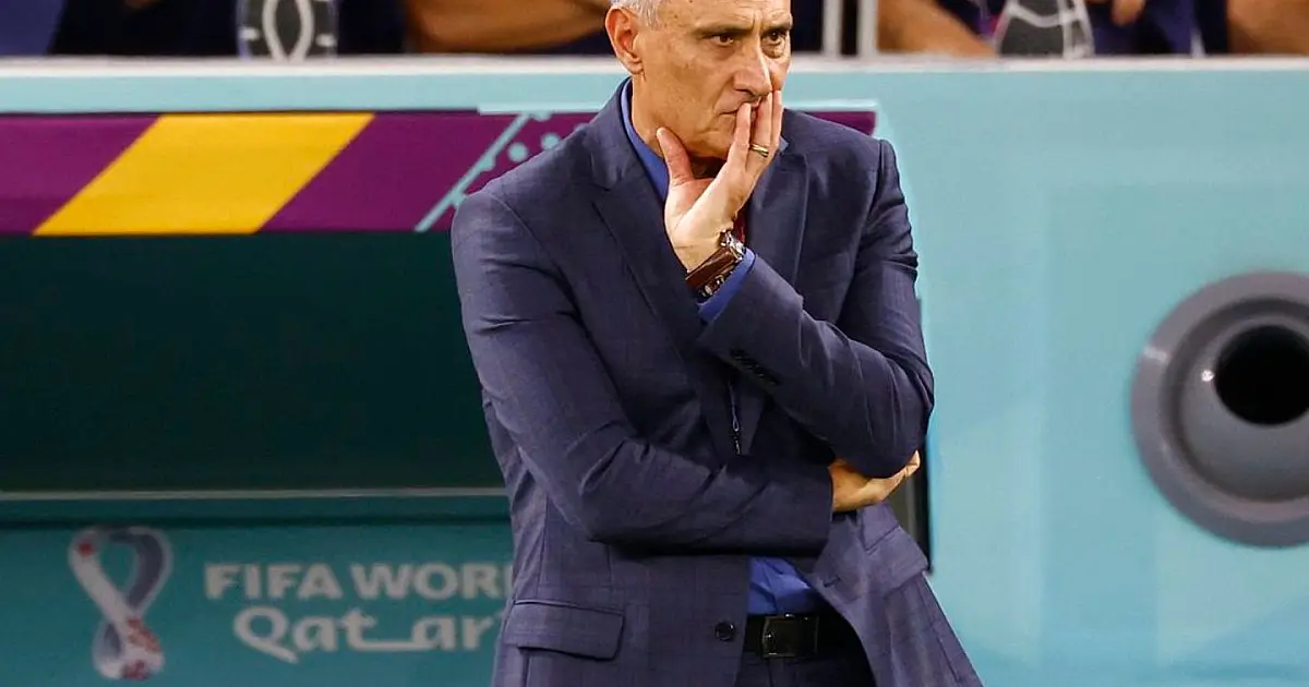 Técnico Tite durante partida enquanto comandava o Cruzeiro no Campeonato Brasileiro
