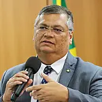 Flávio Dino suspende quebra de sigilo de empresária ligada a Lulinha