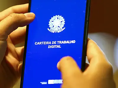 A taxa de desocupação no Brasil permaneceu em 5,4% no trimestre de novembro de 2025 a janeiro de 2026.