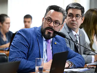 Senador Alan Rick relatou proposta que amplia benefícios fiscais às Áreas de Livre Comércio