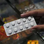 Câmara aprova projeto que permite farmácias dentro de supermercados